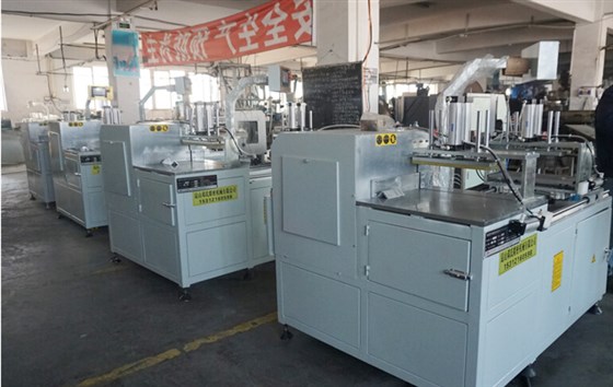 看切鋁設備切割精度 看切鋁設備切割精度