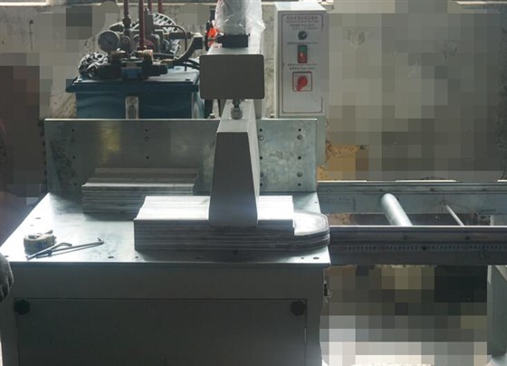 鋁型材中斷鋸切割圖片 鋁型材中斷鋸切割圖片