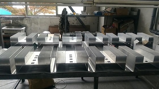 鏡面級切鋁機 鏡面級切鋁機