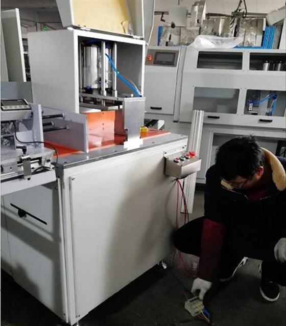 半自動鋁型材切割機 半自動鋁型材切割機