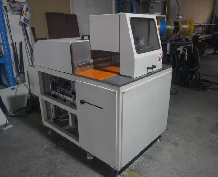 455半自動橫向切鋁機(jī)